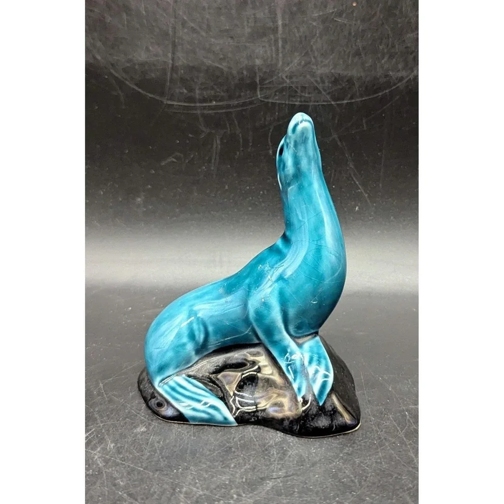 Vintage Turquoise Seal On Rock‎ Poole Pottery England Figurine Sculpture 2.5